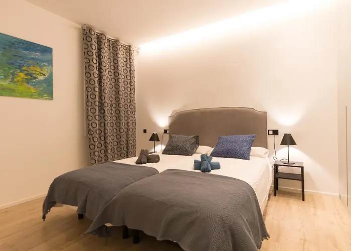 Moyua Luxe By Staynnapartments