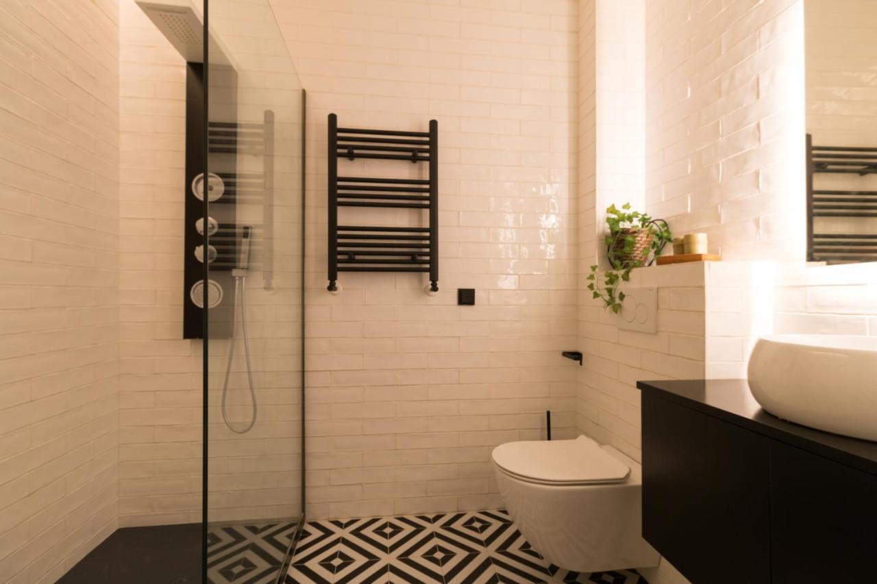 Moyua Luxe By Staynnapartments